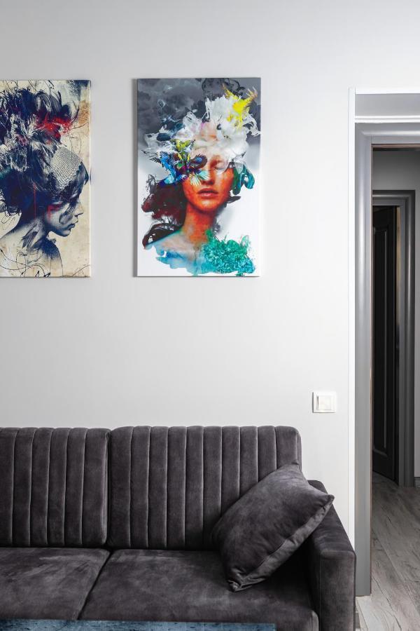 לבוב Levia Apartment-With 2 Bedrooms In The Old Town מראה חיצוני תמונה